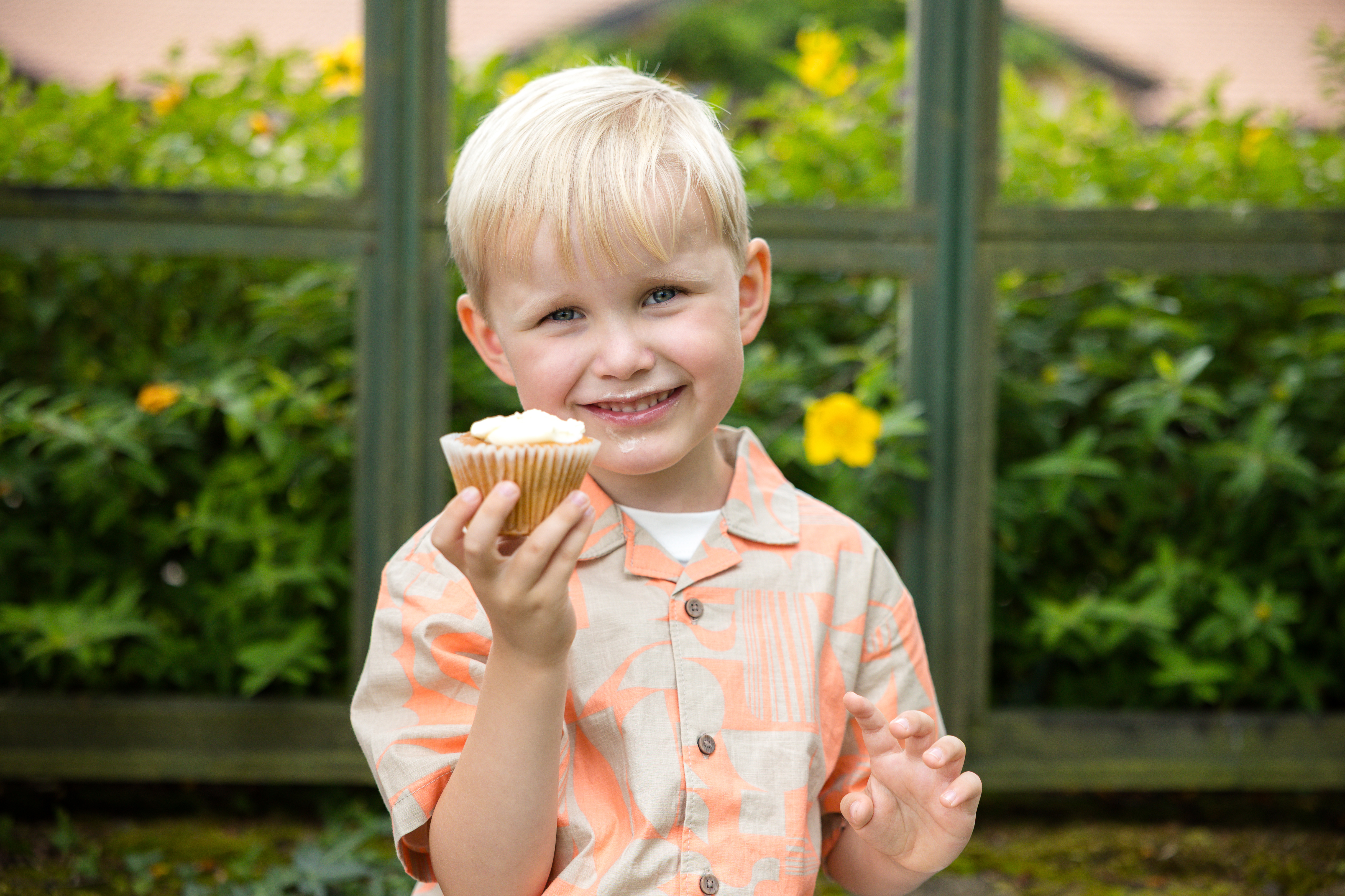 Eating a cake